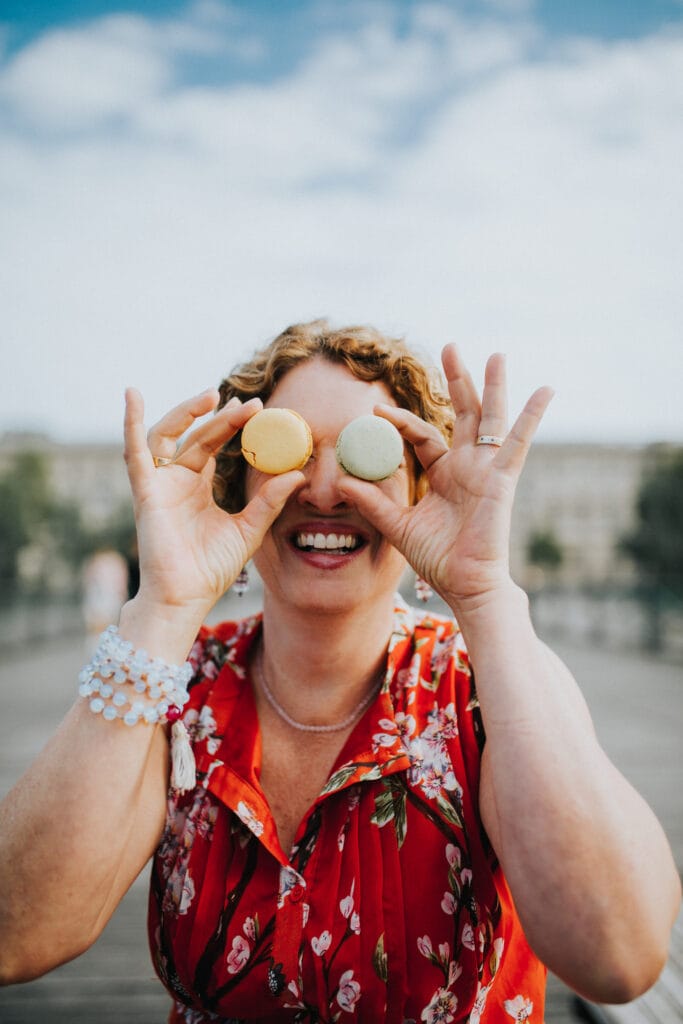 Cynthia Morris in Paris